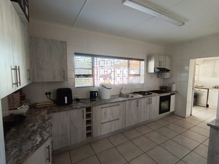 4 Bedroom Property for Sale in Baysville Eastern Cape